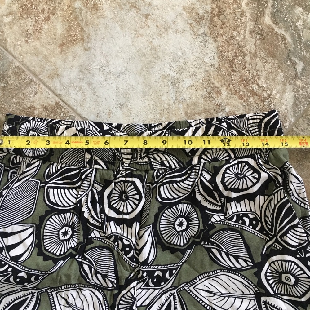 Euc Loft Flowy Patterned Pants - image 5